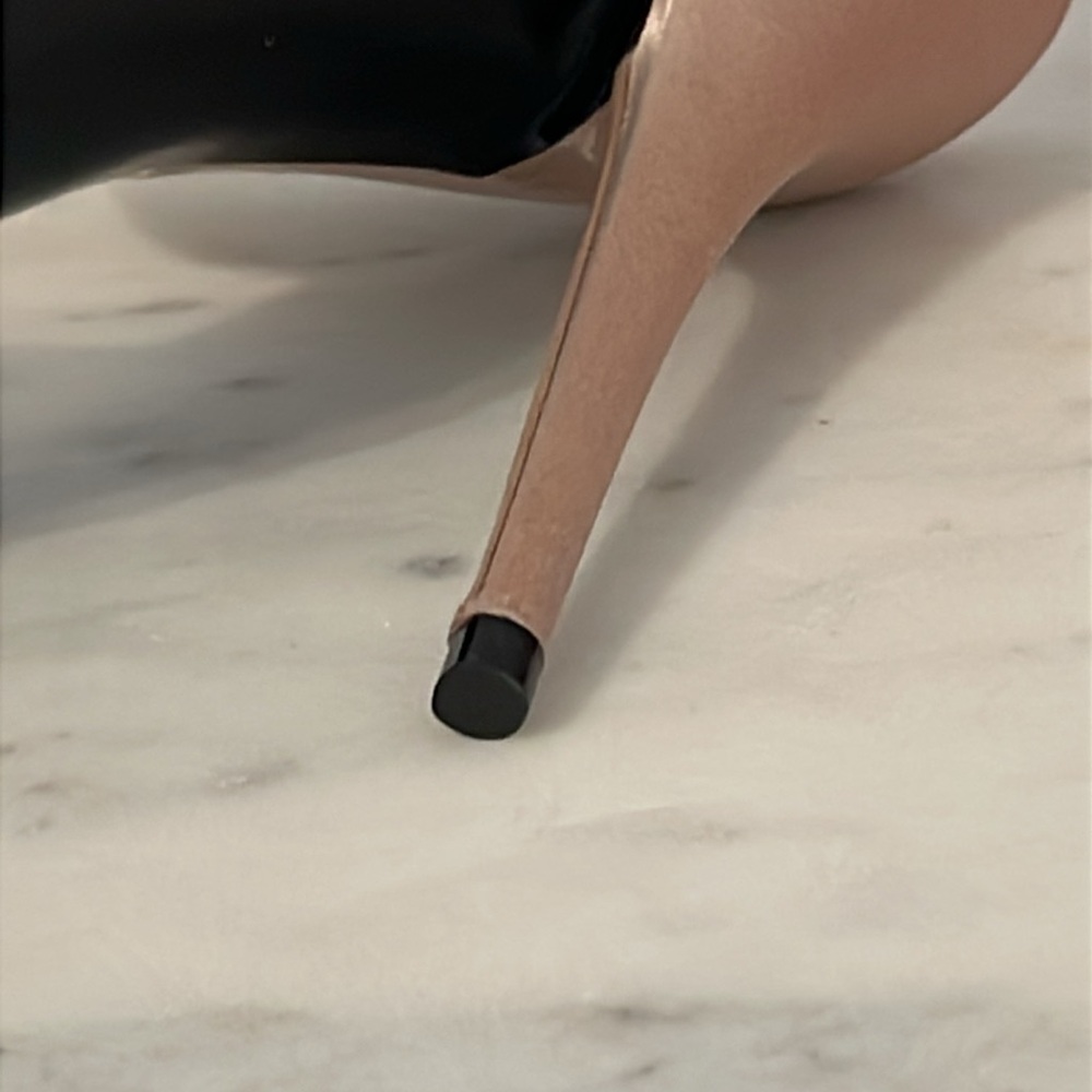 Saint Laurent Women's Tan Heels with Black Rose Detail - Picture 9 of 10